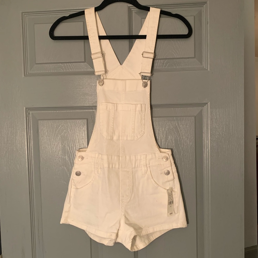 Overall shorts